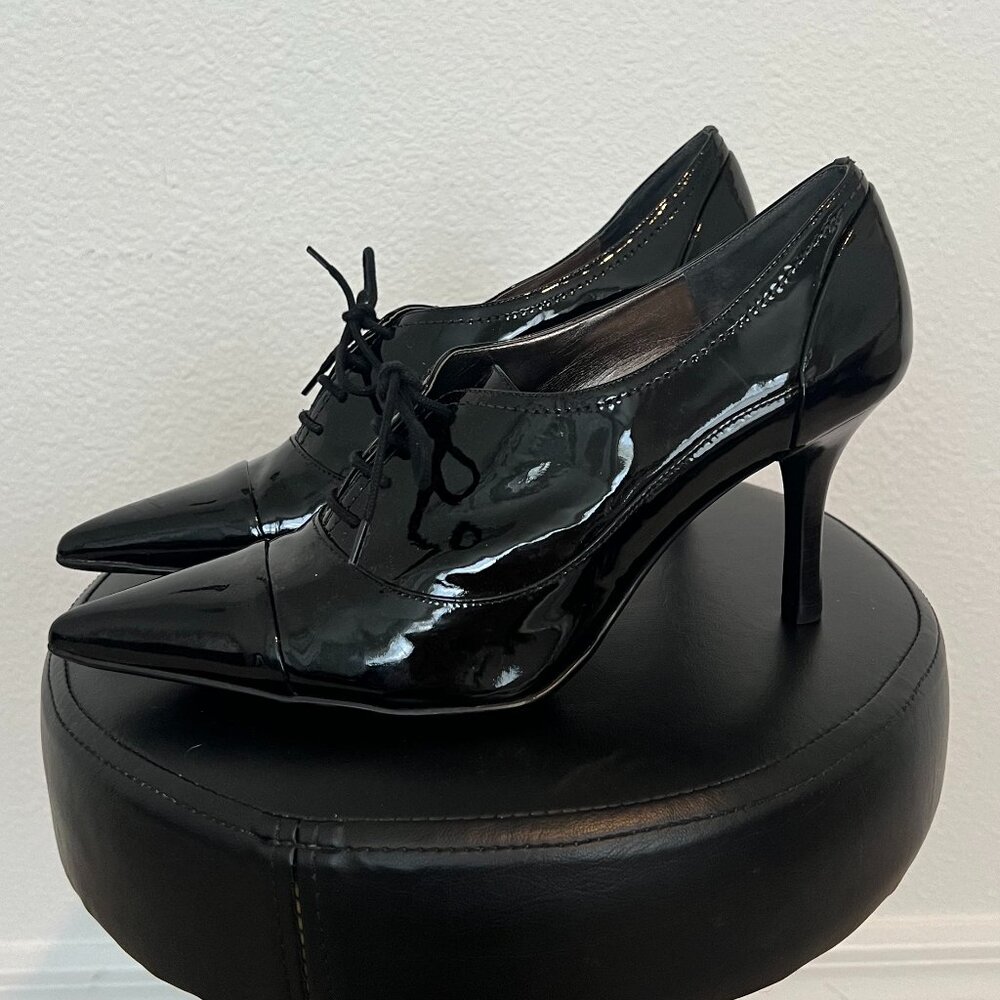 ANN TAYLOR Patent Pointy Toe Laced Ankle Bootie Stiletto Pump Heel Business 8.5